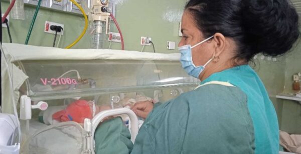 Las atenciones médicas a los bebés, no terminan una vez concluido el ingreso de las unidades de cuidados intensivos pediátricos. Foto: Arelys García Acosta.
