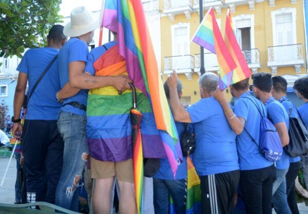 Momentos de la Jornada de lucha contra la Homofobia y la Transfobia, que por vez primera tiene como escenario central a Sancti Spíritus. Foto: Oscar Alfonso Sosa.