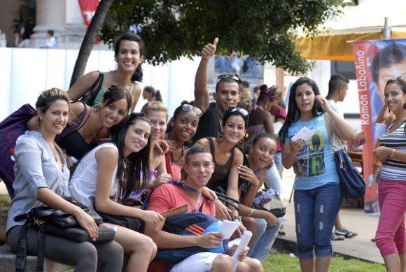 Jóvenes cubanos llevaran a su congreso los desafíos actuales de nuestra sociedad