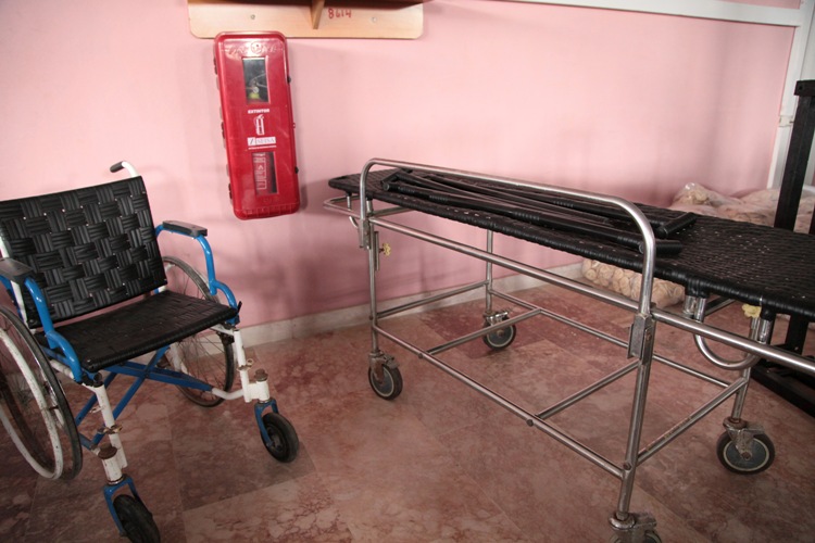 Cooperativa No Agropecuaria La Esperanza dona mobiliario a centros educacionales y de la salud