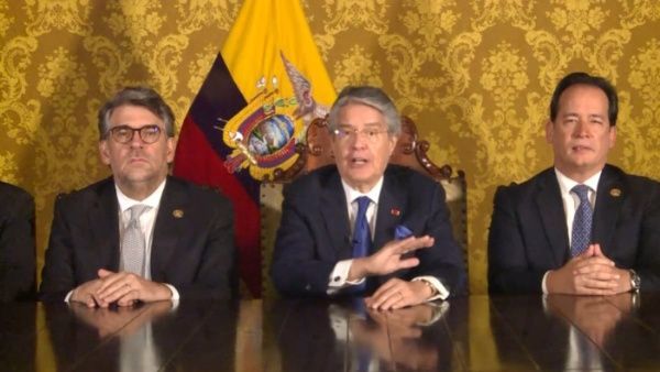 Lasso disuelve el Parlamento y llama a elecciones anticipadas en Ecuador