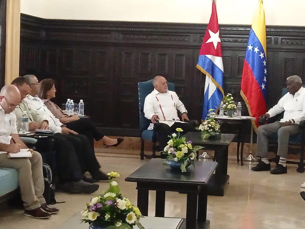 Recibe titular del Parlamento cubano a dirigente partidista venezolano