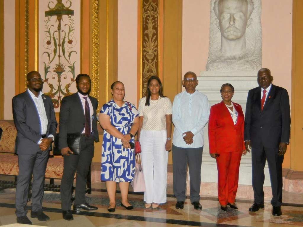 Recibió Lazo a líder parlamentaria de Trinidad y Tobago