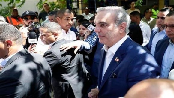 Elecciones en República Dominicana: Luis Abinader es reelecto
