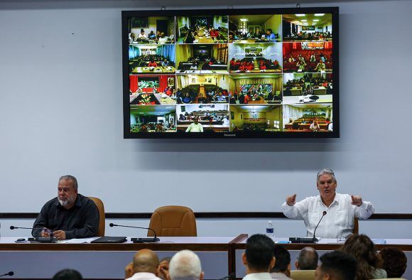 Reconocen desafíos y oportunidades de la economía cubana para el 2023