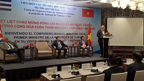 Firman Vietnam y Cuba diez acuerdos en el ámbito empresarial