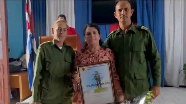 Confieren a doctora Marta Ayala Distinción de Huésped Ilustre en Yaguajay