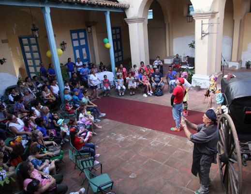 El Museo de Arte Colonial arropa el Festival de las Muñecas. Foto: Oscar Alfonso Sosa.