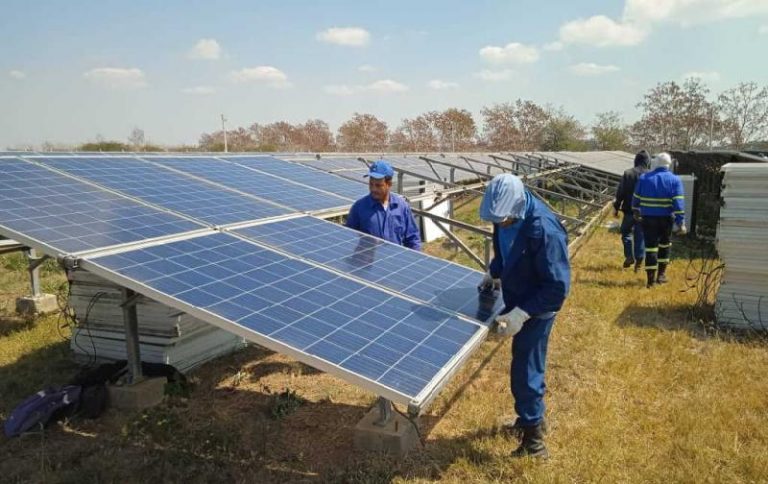 Dispone Sancti Spíritus de personal calificado para fase de montaje de parques fotovoltaicos