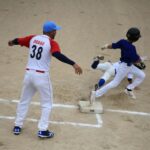 Gallitos espirituanos desplumaron a los de Morón en Pequeña Liga del Beisbol