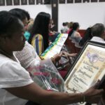 Premian a periodistas espirituanos