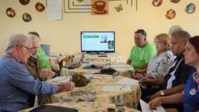 Recorre Ramiro Valdés refinería de petróleo Sergio Soto en Cabaiguán
