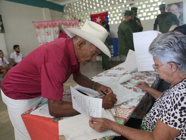 El Referendo palpita desde la montaña