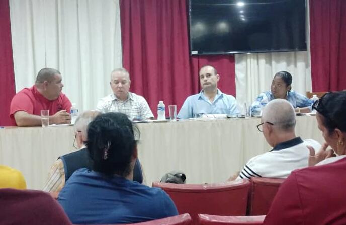 Ministro de Finanzas y Precios supervisa en Sancti Spíritus aspectos del presupuesto local