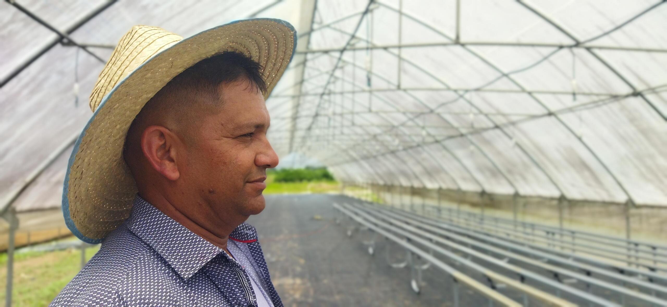Richard Álvarez y el lenguaje del tabaco tapado
