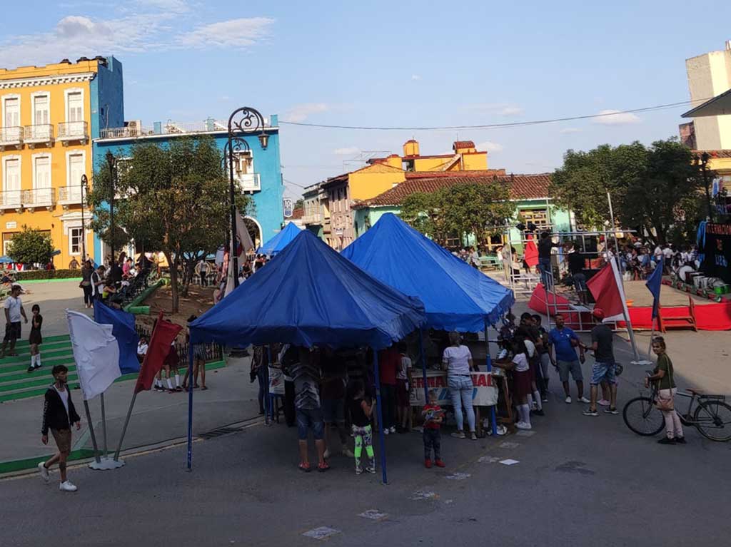 Avanza Feria del Libro al centro de Cuba (+Fotos)
