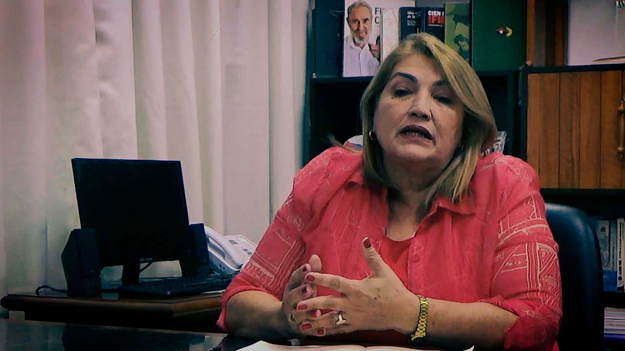 Primera Secretaria del Partido en Sancti Spíritus, Deivy Pérez Martín, saluda al pueblo en vísperas del 65 aniversario del triunfo de la Revolución