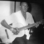 Sigifredo Mora, un bohemio cantor