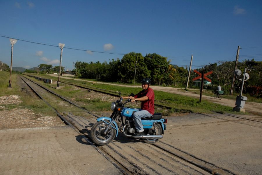 Problemas con el abasto de agua persisten en Siguaney