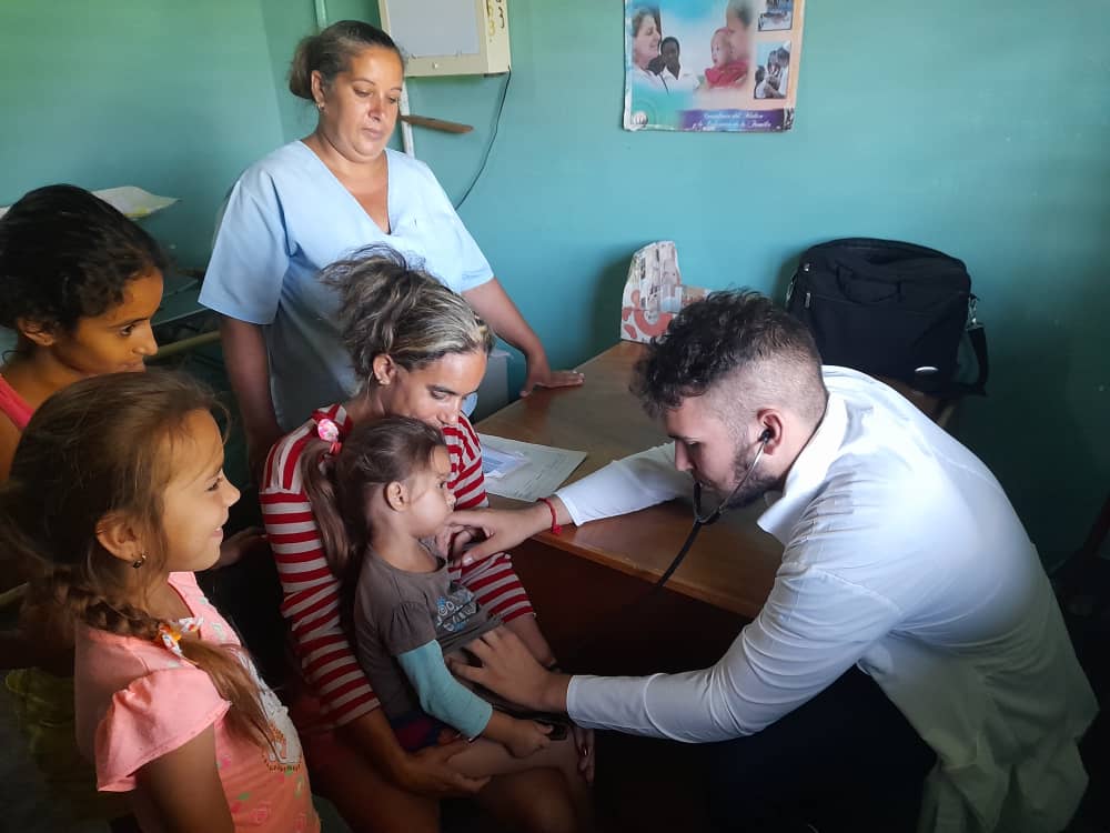 El doctor Yagenci y su itinerario cotidiano por Pitajones