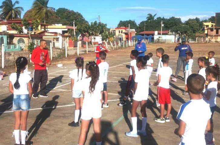Trinidad apuesta por la cantera de profesores de Educación Física para volver a la élite en 2025