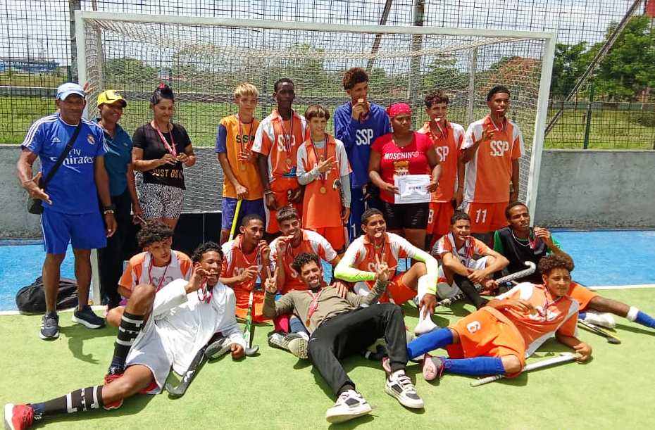 Hockey sobre césped juvenil: 20 años después ganan medalla de bronce