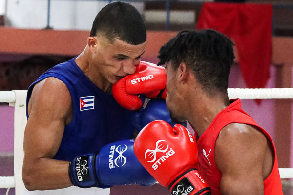 Tres boxeadores espirituanos a base de entrenamiento en China