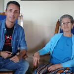 «Te recibo con café recién colado»