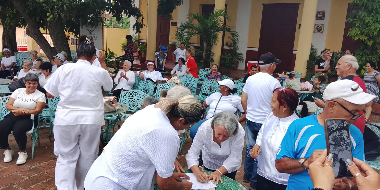 Abuelos del deporte alzan sus voces contra el bloqueo | Radio Sancti ...