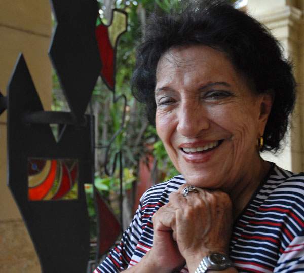 Thelvia Marín, escultora y espirituana