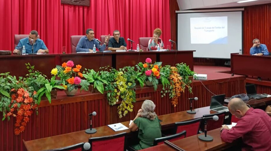 Sector del Transporte en Sancti Spíritus revisa su desempeño