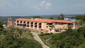 Desde las alturas de Trinidad, Hotel Mystique La Popa marca su excelencia