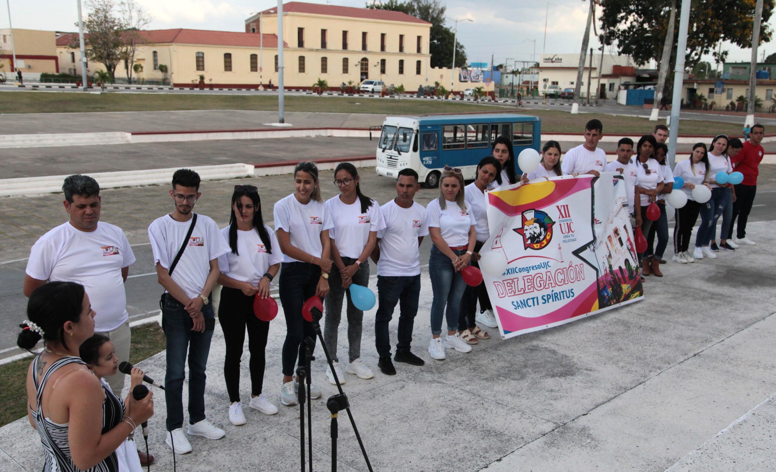 Abanderan delegación espirituana al Congreso de la UJC