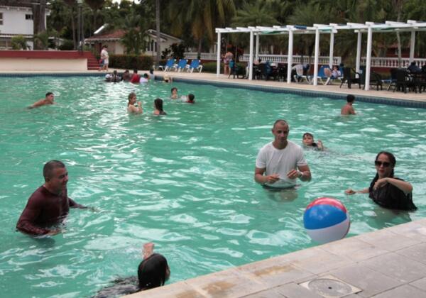 Los baños en la piscina, una oferta ideal para el verano. Foto: Oscar Alfonso Sosa.