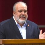 Implementará Cuba pagos adicionales a empleados de salud y educación