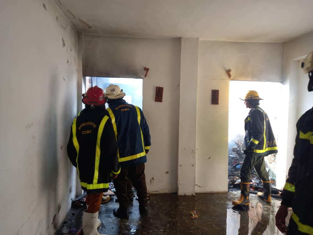 Controlado incendio en Camajuaní; no hay víctimas humanas