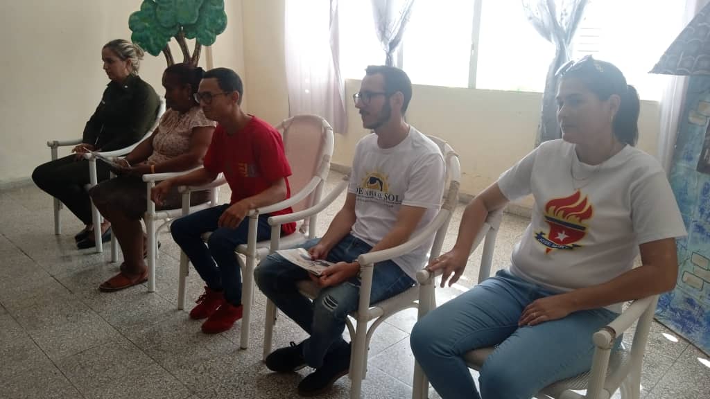 Presentan en Sancti Spíritus revista juvenil “Martillando”