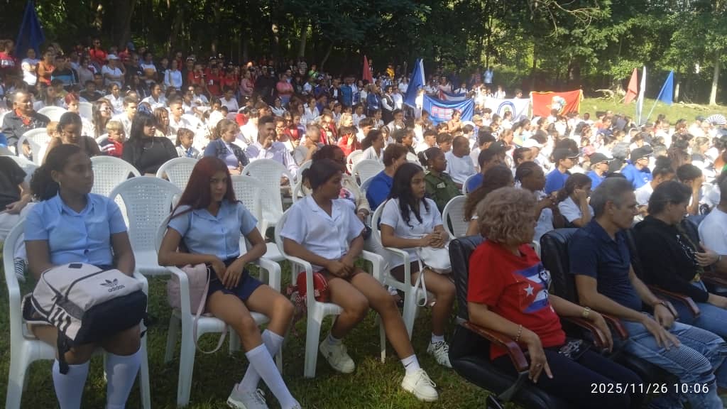 Homenaje a Manuel Ascunce en montañas trinitarias