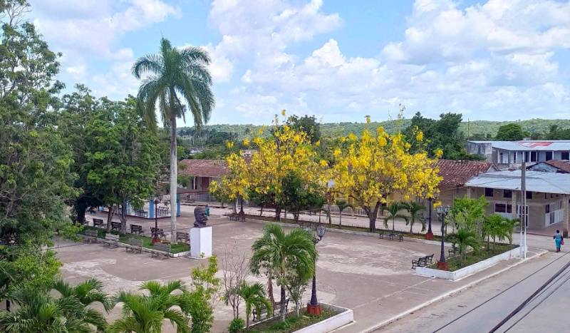 Educadores de Yaguajay prestan servicios de colaboración internacional