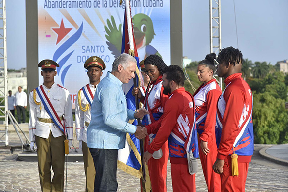 Abanderan delegación cubana a los Juegos Centroamericanos y del Caribe Santo Domingo 2026 (+Fotos)