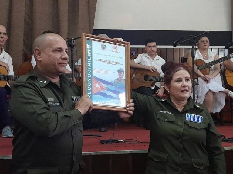 Reconocen a combatientes espirituanos en aniversario de la Seguridad del Estado
