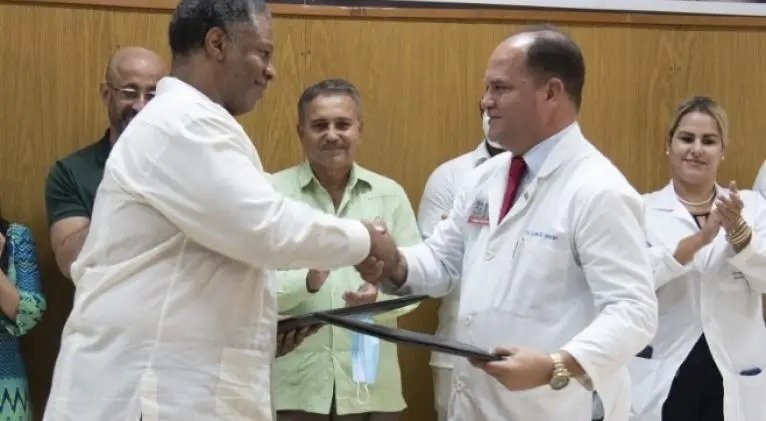 Investigadores de Cuba y EE.UU. amplían cooperación en lucha contra cáncer (+Video)