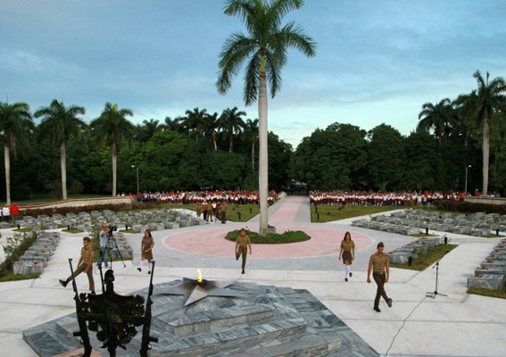 Conmemoran aniversario del Frente Norte de Las Villas