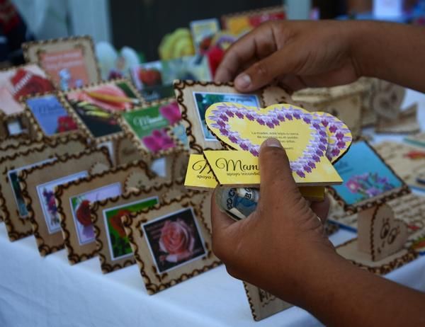 Sancti Spíritus vive Feria Arte para Mamá