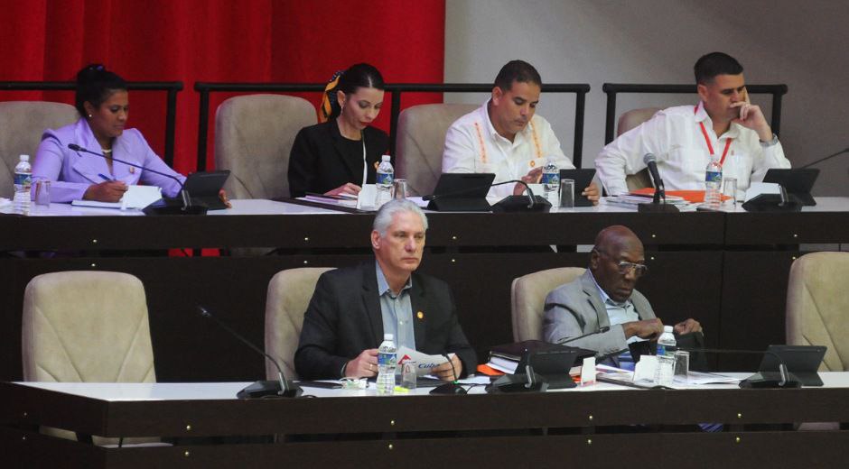 Insiste presidente de Cuba en importancia de aumentar producciones