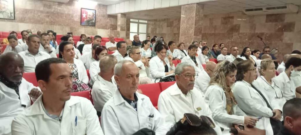 Reconoce Viceministra de Salud pública desempeño de los trabajadores del sector en Sancti Spíritus