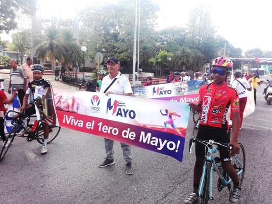 Bicicletada del INDER en saludo al 1ero de Mayo