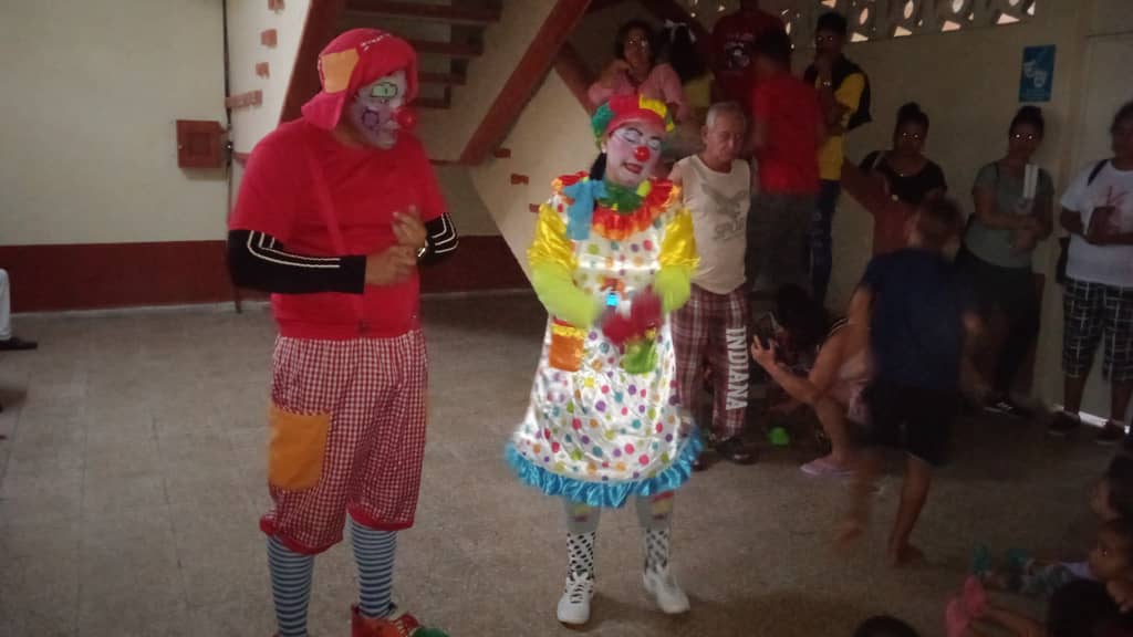 Brigadas artísticas amenizan centros de evacuación en Sancti Spíritus