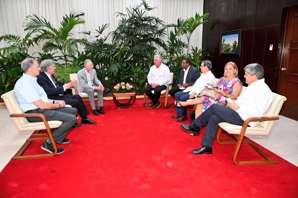 Presidente cubano recibió este jueves a empresarios norteamericanos