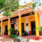 Protege patrimonio espirituano guayabera de portador de tradiciones campesinas